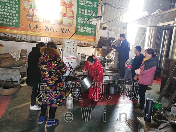 榨油機(jī)榨油坊老客戶(hù)