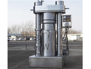 全自動(dòng)花生油榨油機(jī)設(shè)備如何清洗？